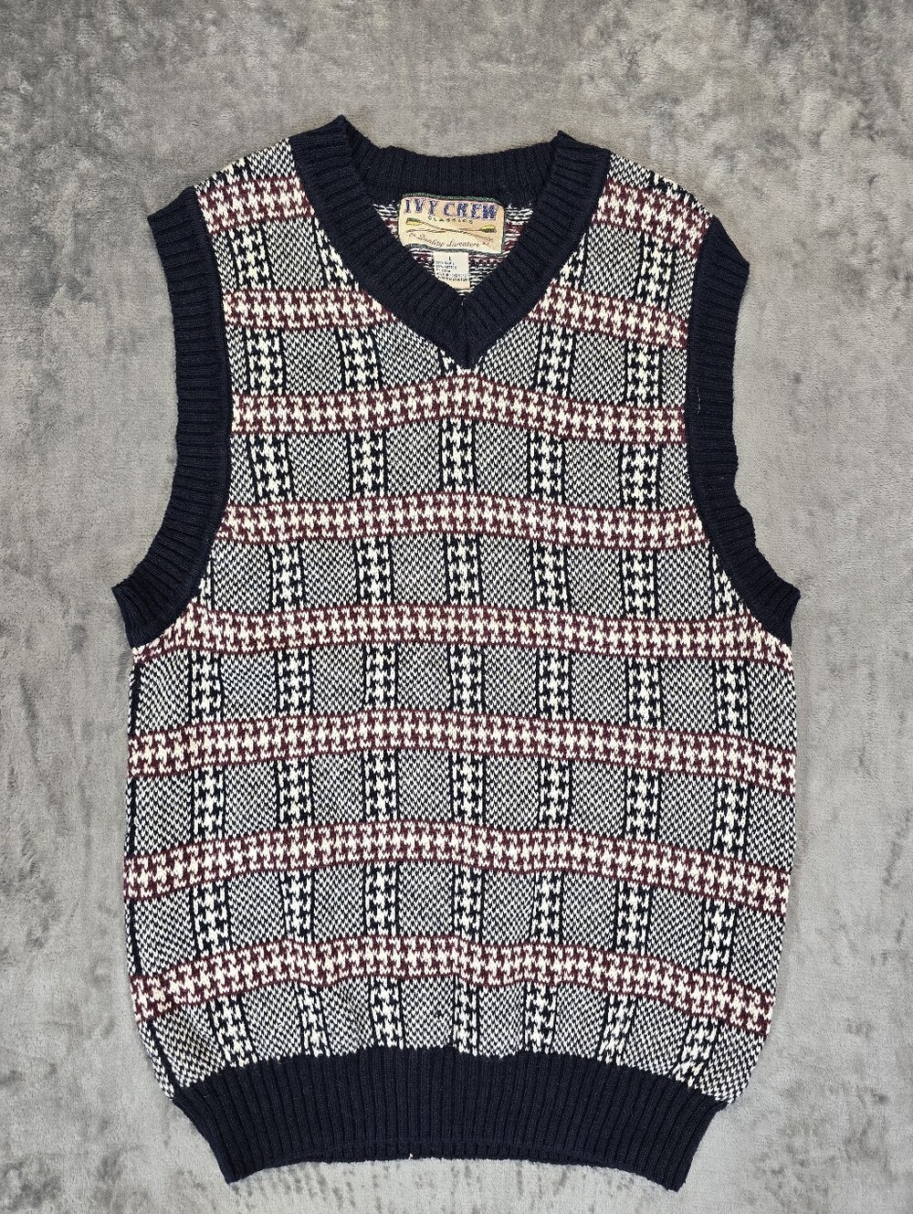 Vintage Ivy Crew Houndstooth Knit Vest Size Large Fits Medium Red Black